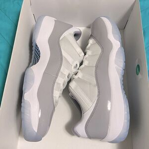 Brand New Jordan 11 Retro Low Cement Grey Mens size 9.5